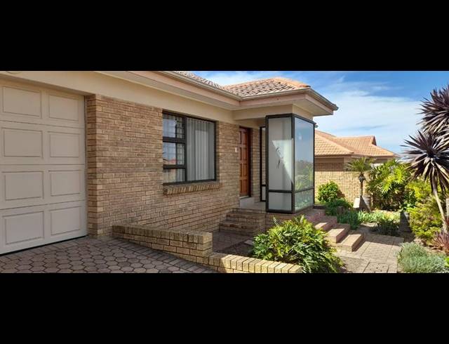 2 BEDROOM PROPERTY TO RENT IN HEIDERAND